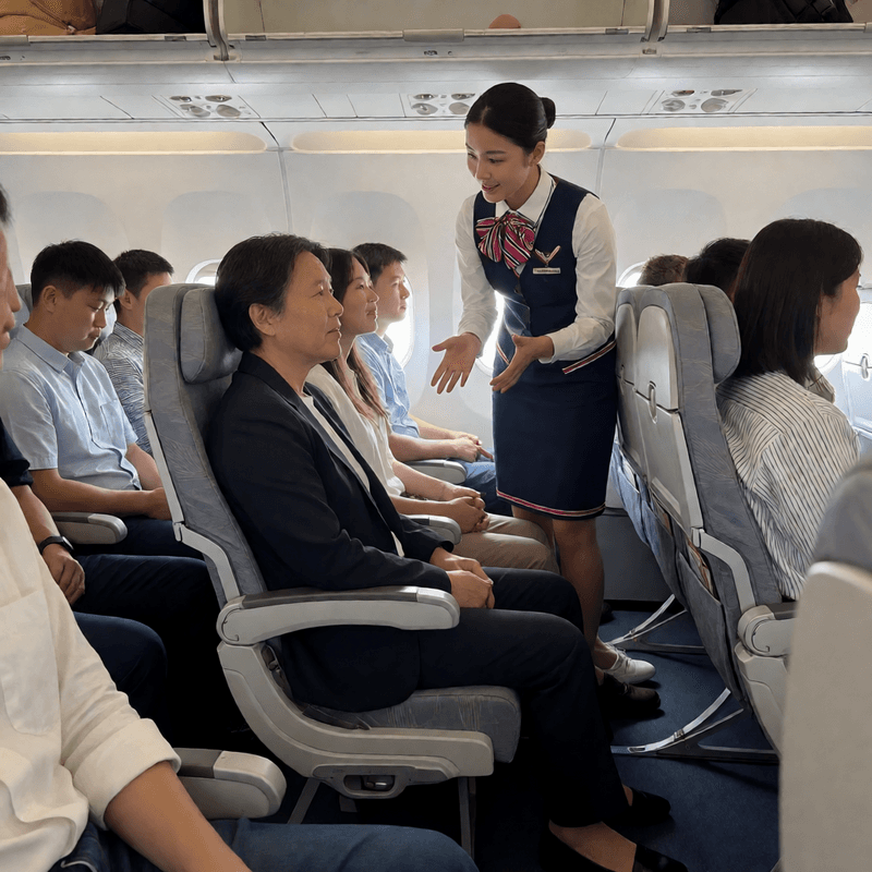 搭機選位有眉角 空服員曝:中間座位最受歡迎,靠窗當心憋尿